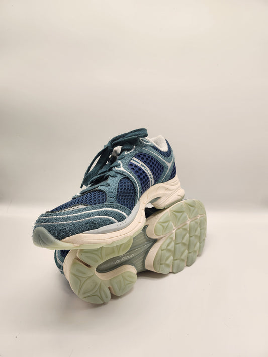 Saucony x END. ProGrid Triumph 4