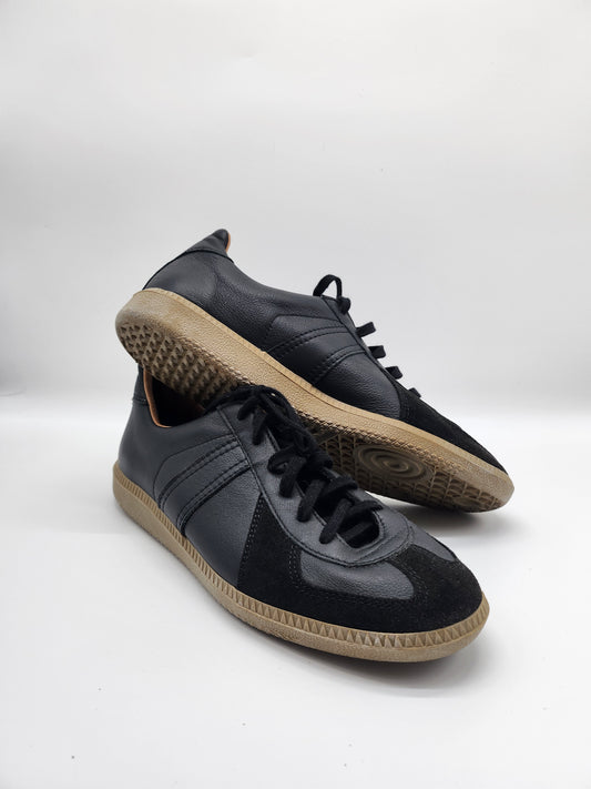 Reproduction of Found black German Military Trainers